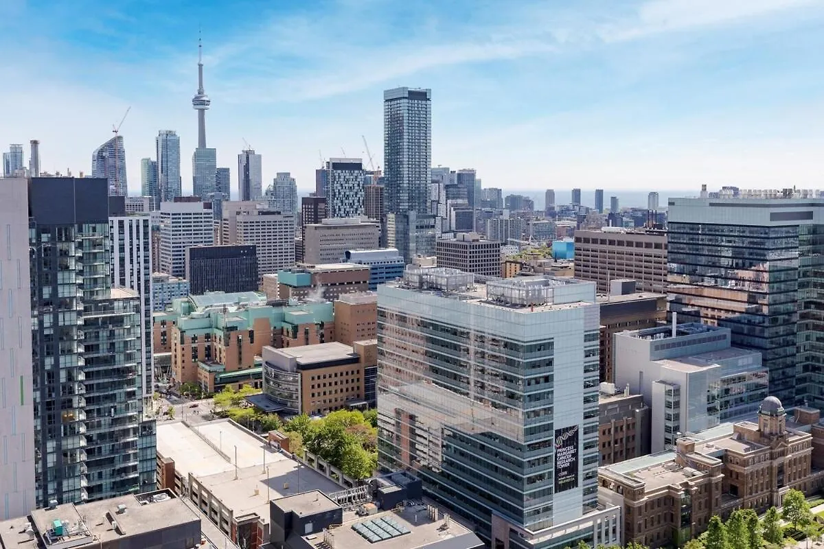 토론토 Huge 2Bd 2Ba With Sofa Bed And Cn Tower View! 아파트