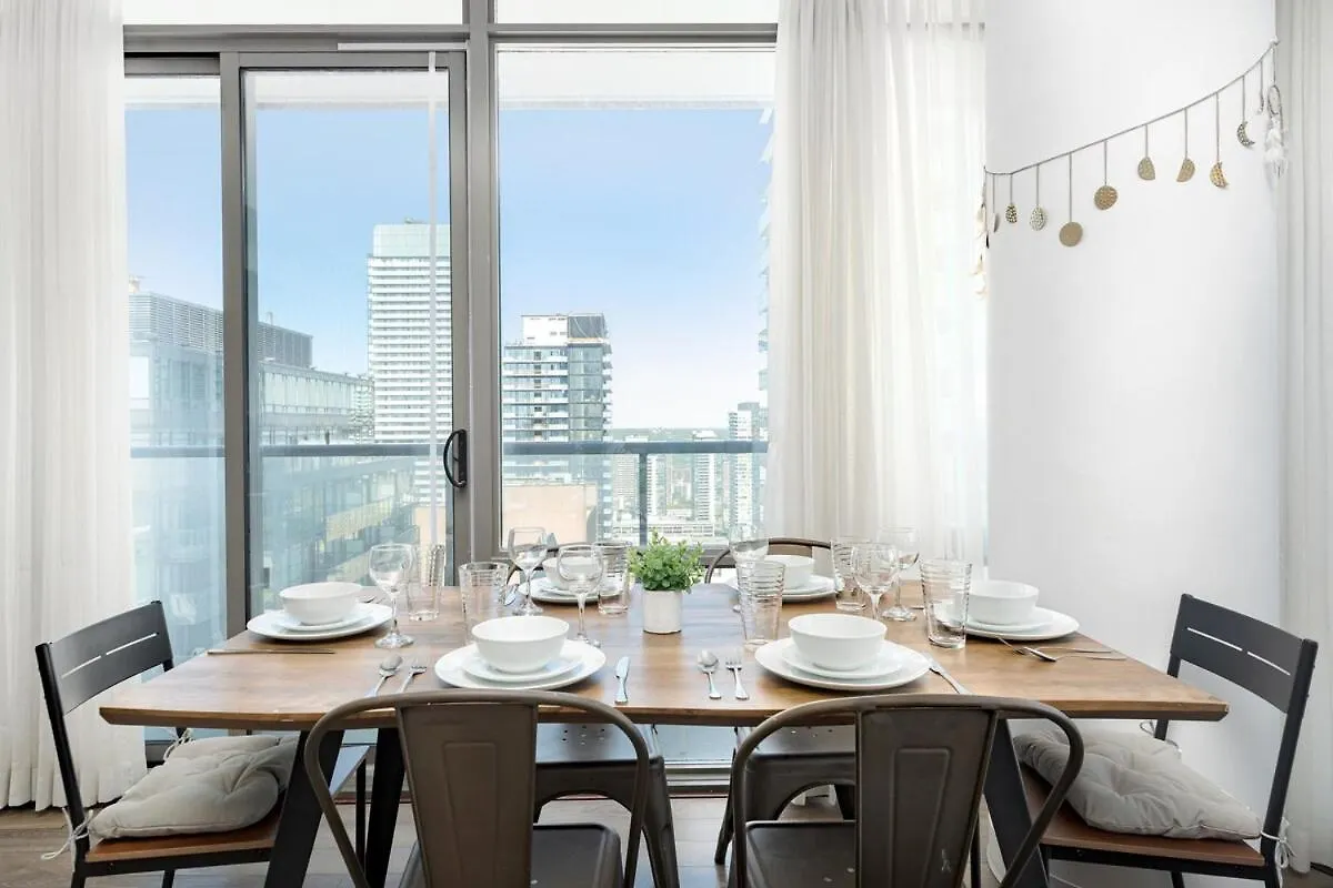 토론토 Huge 2Bd 2Ba With Sofa Bed And Cn Tower View! 아파트 캐나다