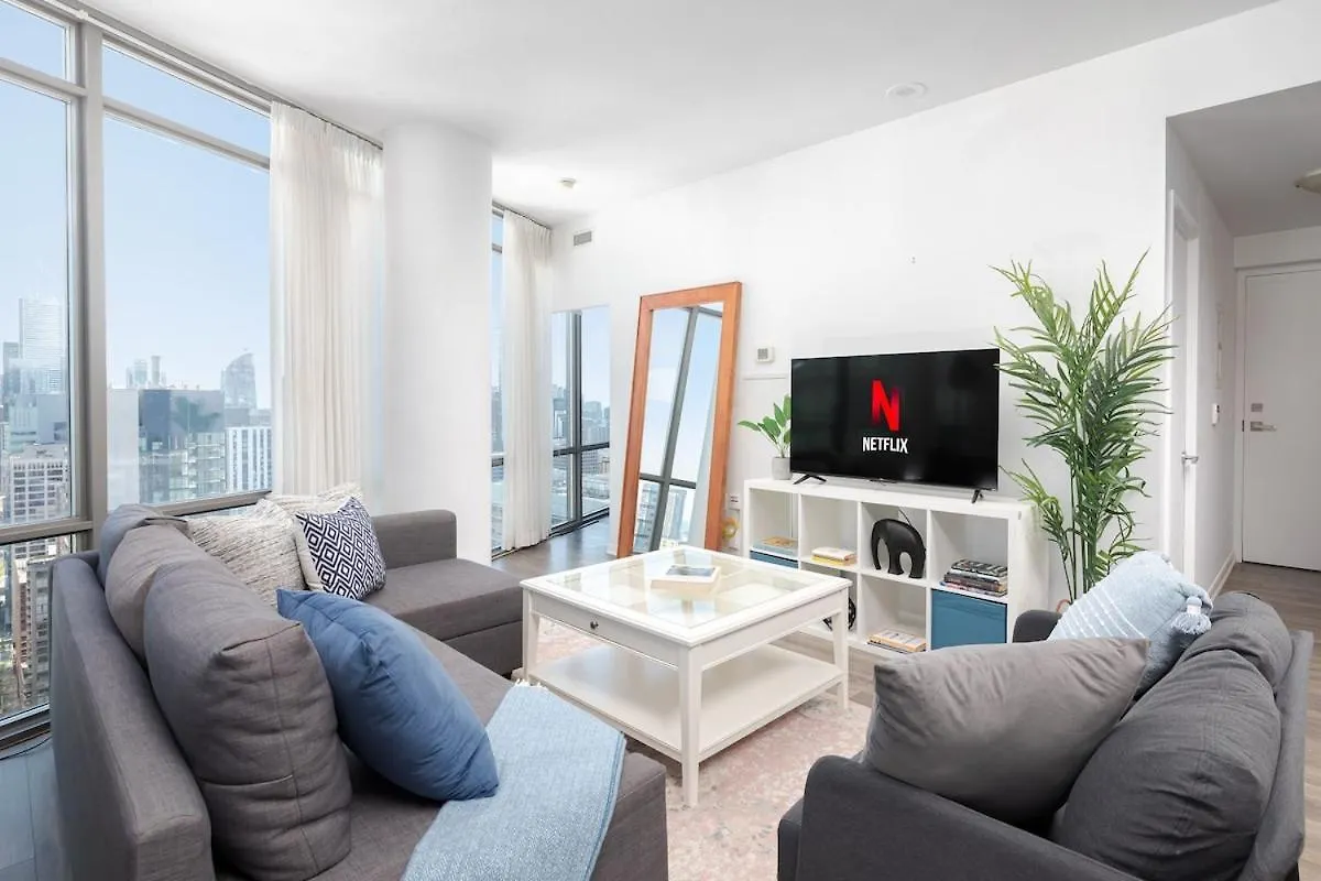 토론토 Huge 2Bd 2Ba With Sofa Bed And Cn Tower View! 아파트