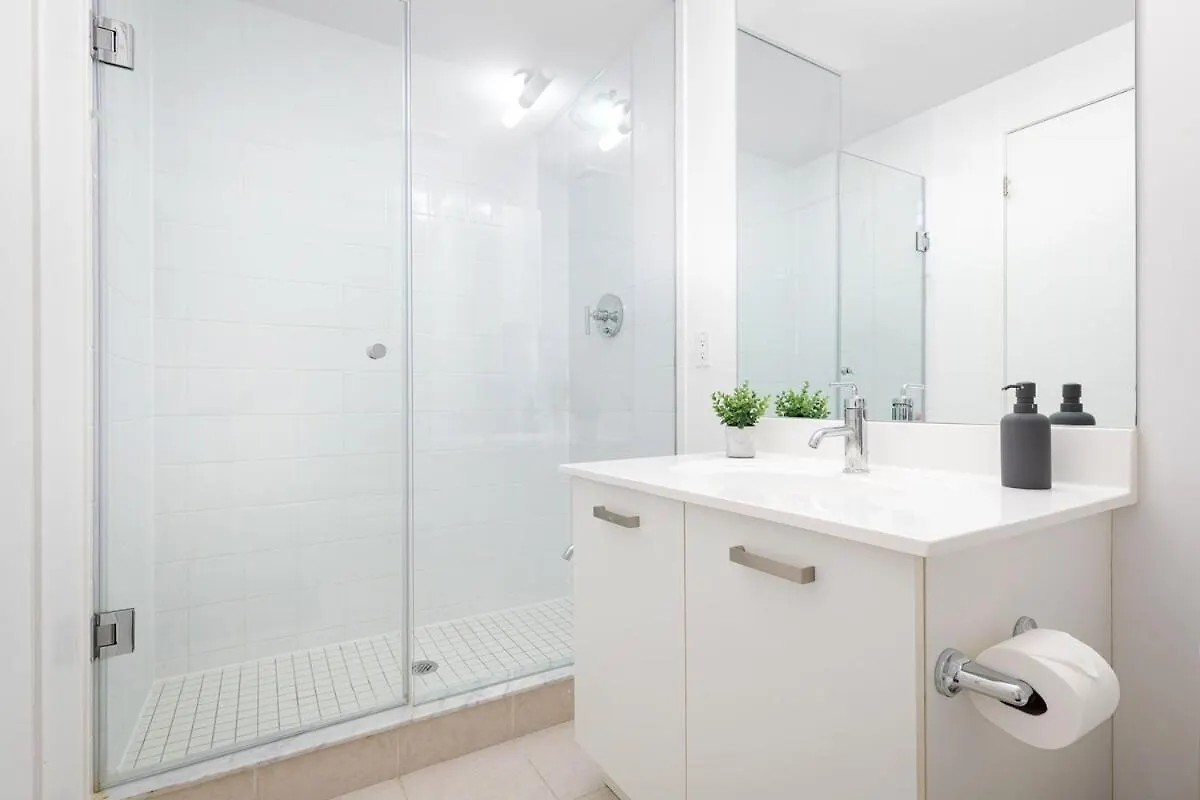 토론토 Huge 2Bd 2Ba With Sofa Bed And Cn Tower View! 아파트 0*,